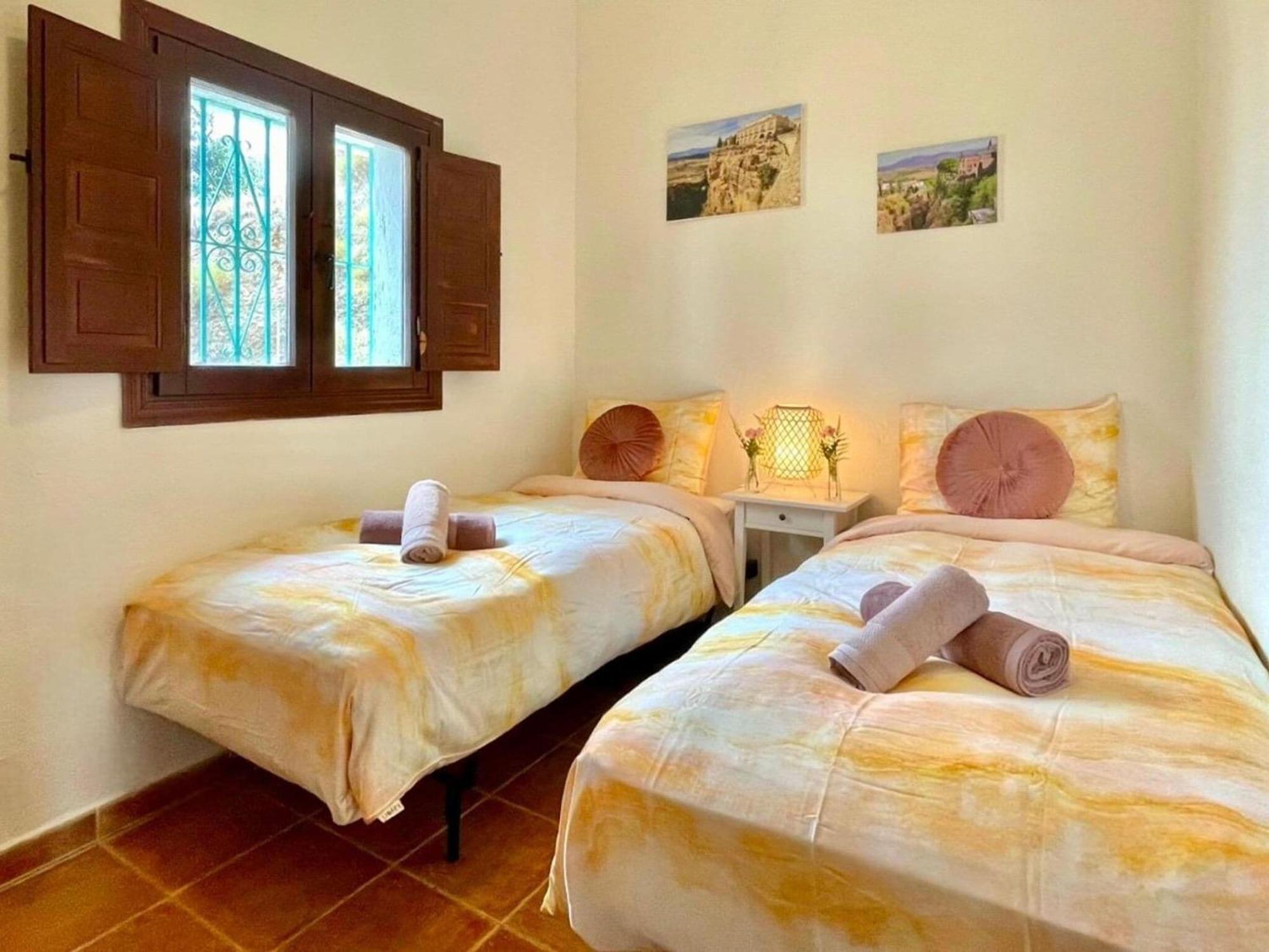 Luxr Pool, Sea And Malaga View Villa *