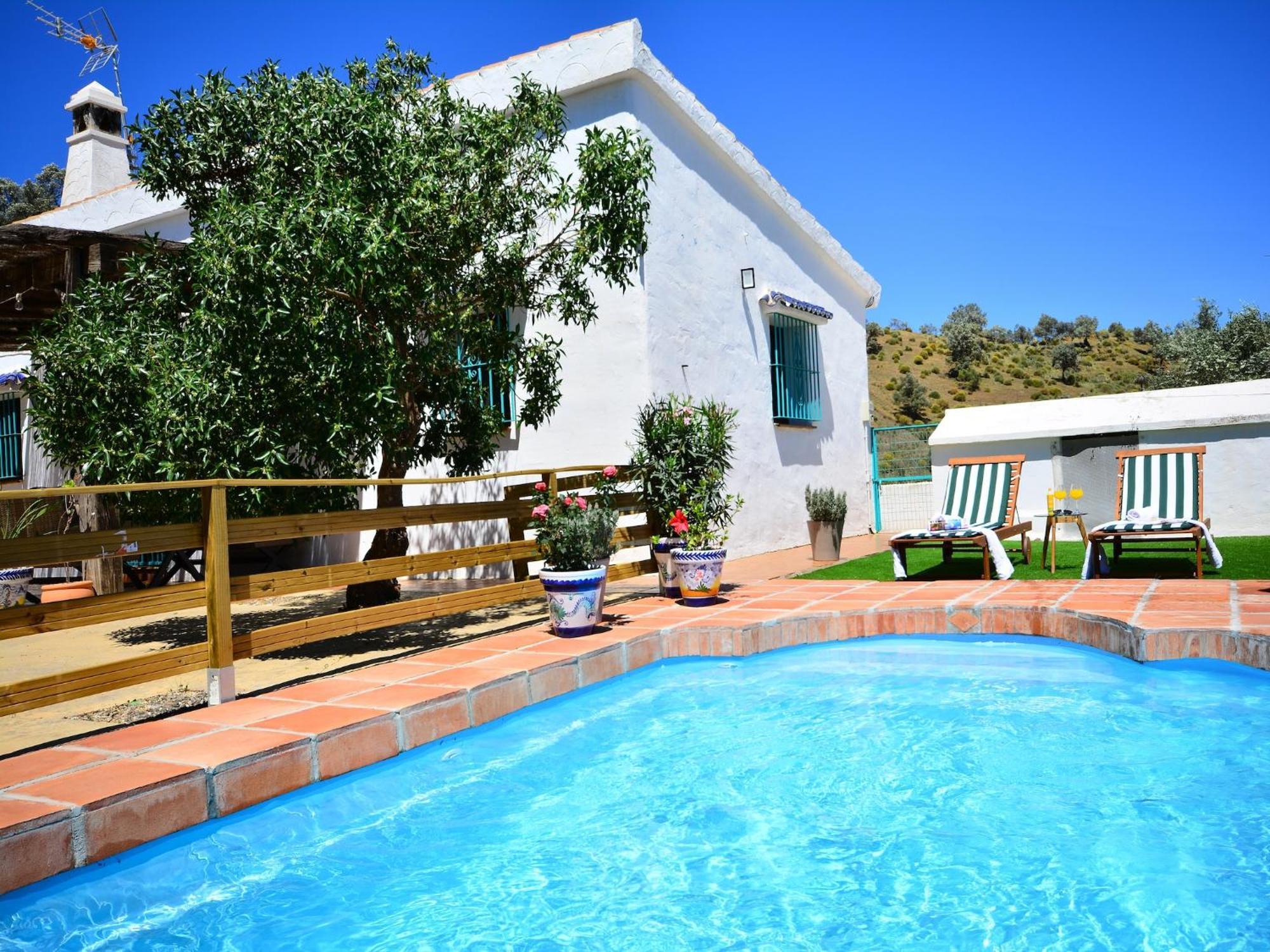 Luxr Pool, Sea And Malaga View Villa
